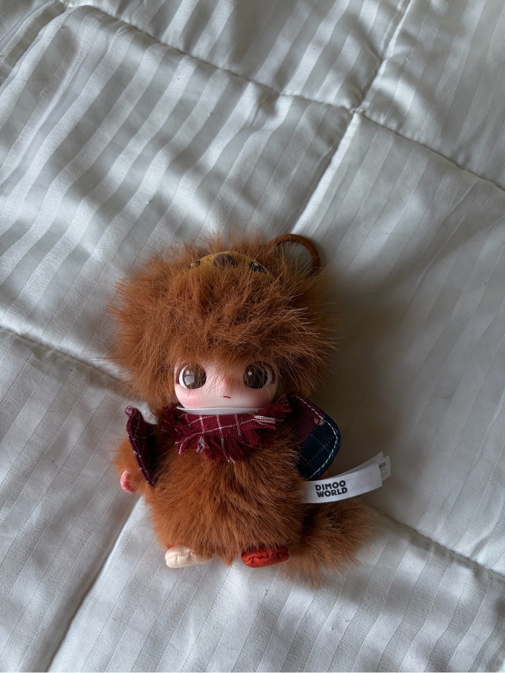 Pop Mart DIMOO WORLD Secret Theatre Club Vinyl Plush Pendant - Timid Lion